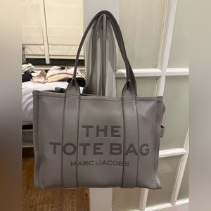 Marc Jacob’s tote bag